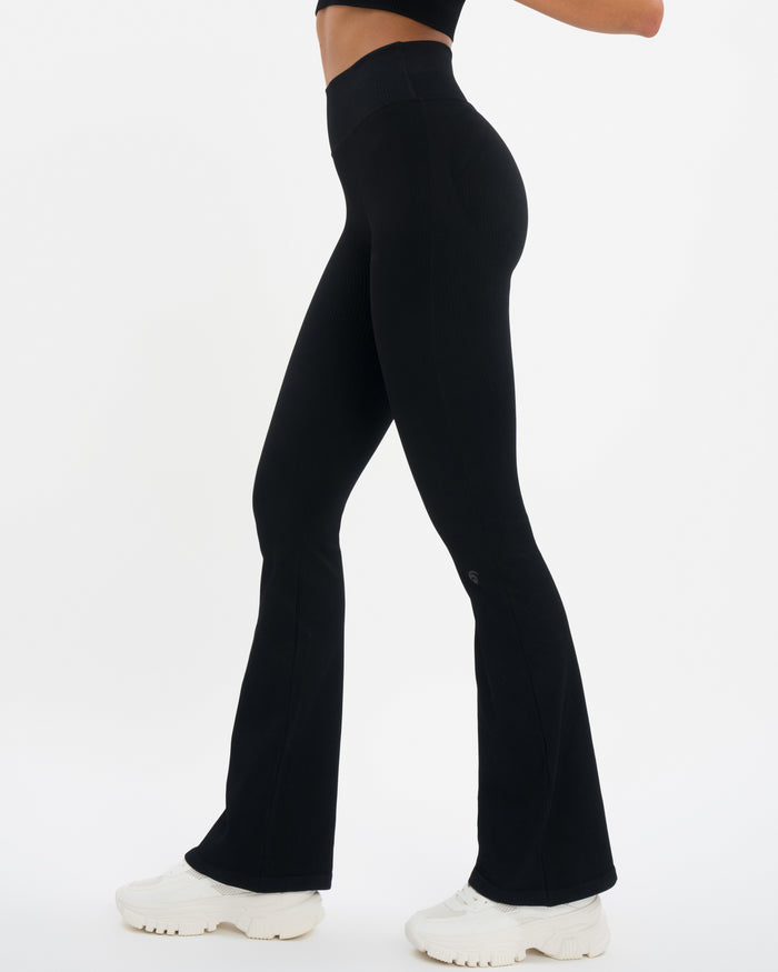 Maya Flared Set - Black