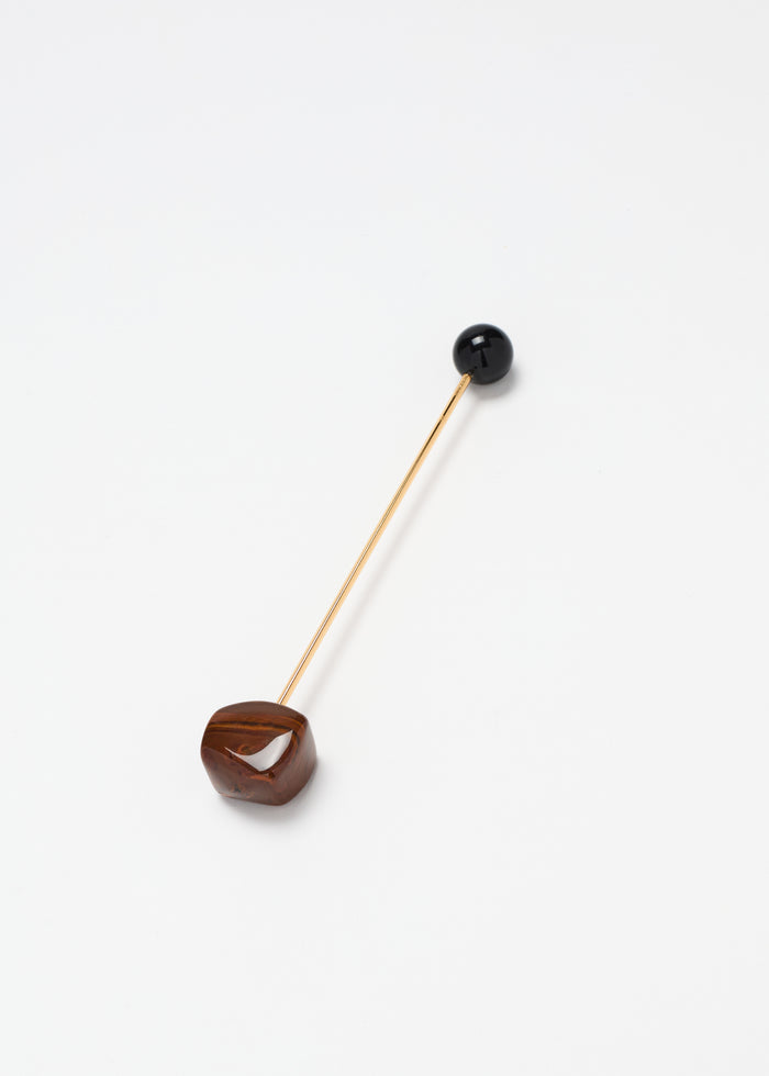 RESIN AND GOLD STICK PIN BROOCH